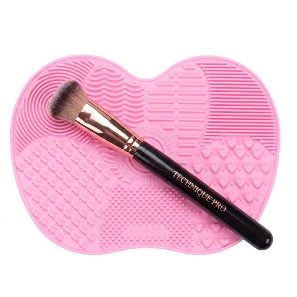 Technique PRO Silicone Makeup Brush Cleaner Disc - Pink
